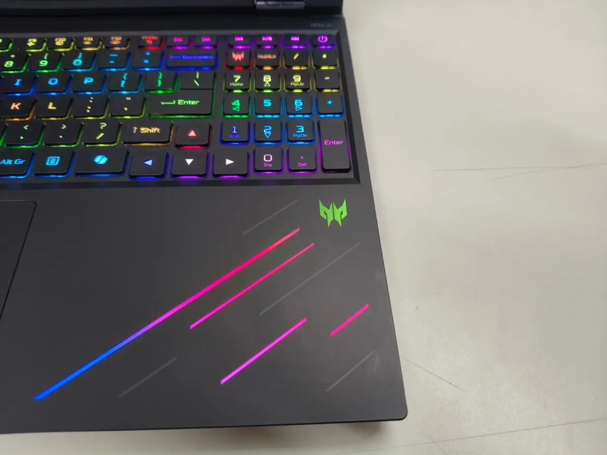 Predator Helios 16 AI (PH16-73), Laptop Canggih Revolusi AI Cocok Untuk untuk Creator, AI Dev, & Pro Gamer