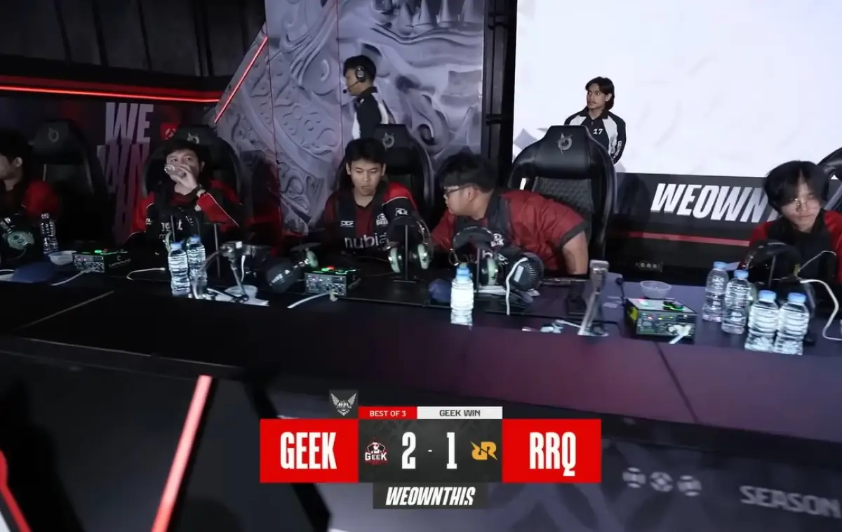 Rekor Terburuk! RRQ Hoshi Belum Pecah Telur hingga Week 3 MPL Indonesia S17