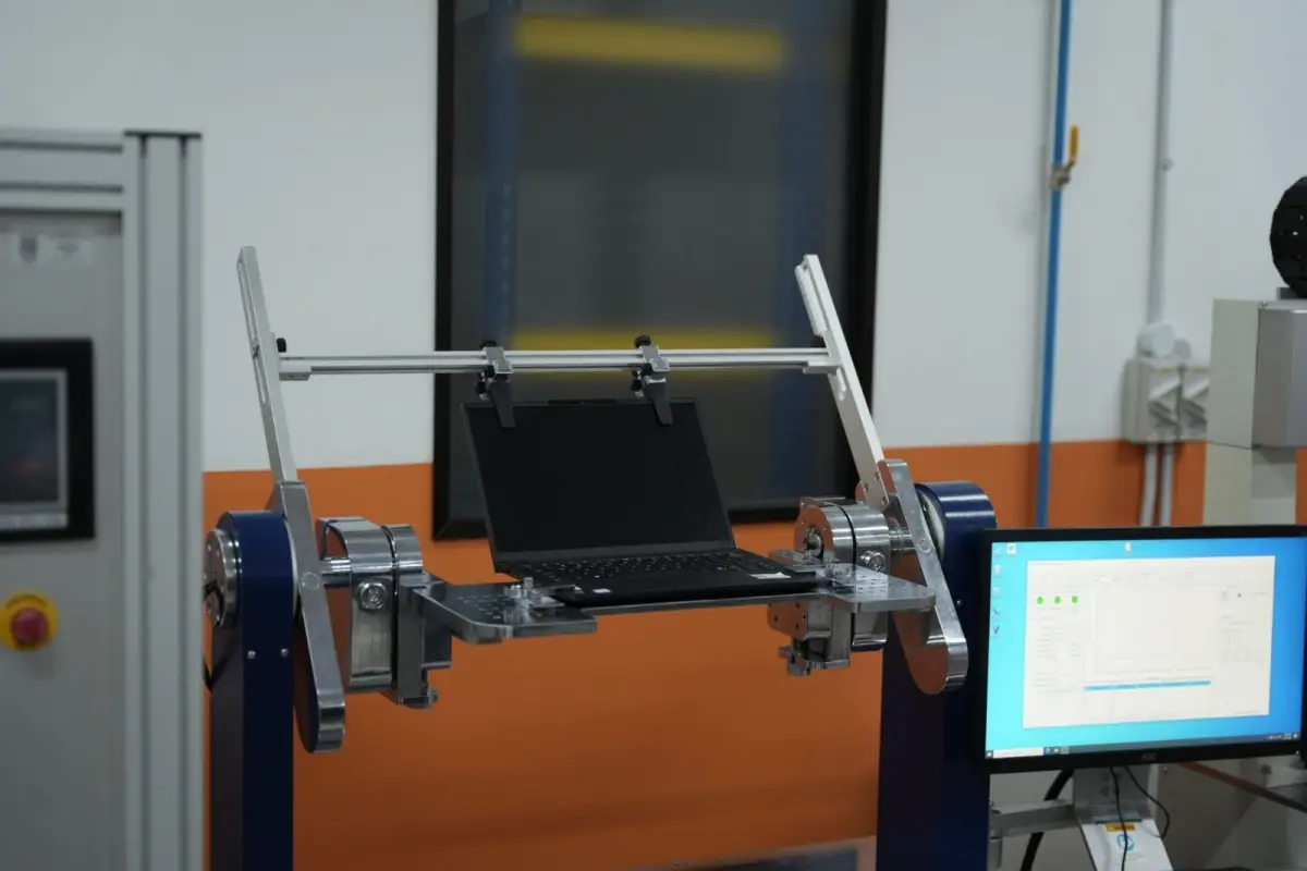 Lenovo ThinkPad Hadir dengan Standar Militer Teruji Tangguh, Dukung Segala Produktivitas